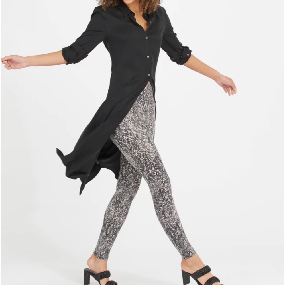 NWT grey snake Spanx Faux leather leggings